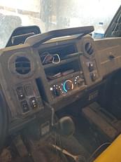 Main image John Deere XUV 835M 12