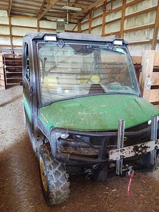 Image of John Deere XUV 835M equipment image 1