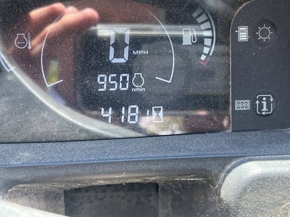 Image of John Deere XUV 835M equipment image 1