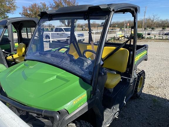 Image of John Deere XUV 835M equipment image 2