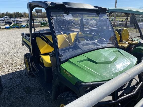 Image of John Deere XUV 835M equipment image 1