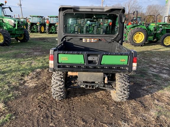 Image of John Deere XUV 835M equipment image 2