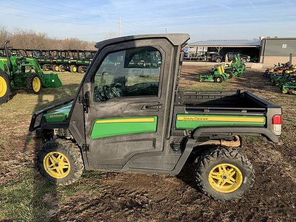 Image of John Deere XUV 835M equipment image 4