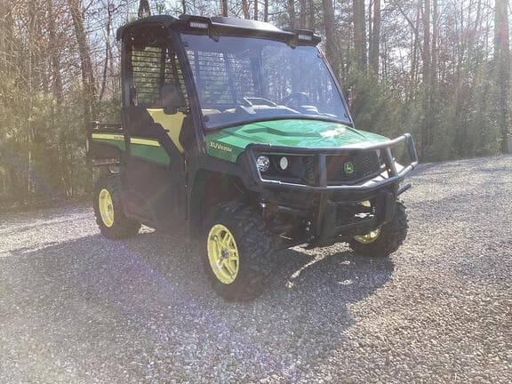 Image of John Deere XUV 835M equipment image 2