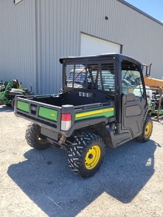 Image of John Deere XUV 835M equipment image 4