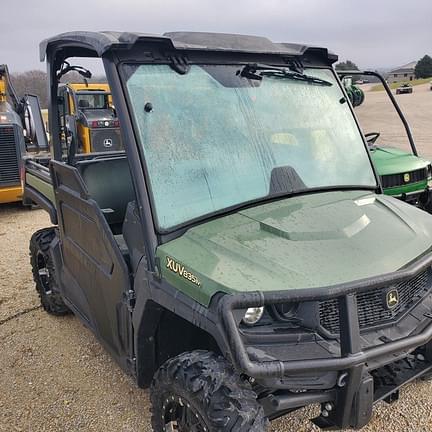 Image of John Deere XUV 835M equipment image 2