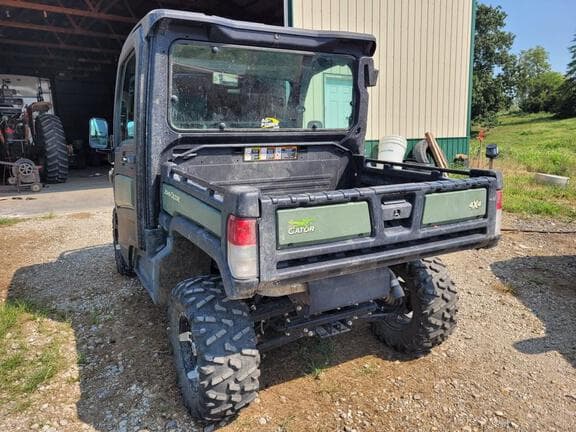 Image of John Deere XUV 835M equipment image 3