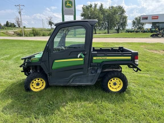 Image of John Deere XUV 835M equipment image 1