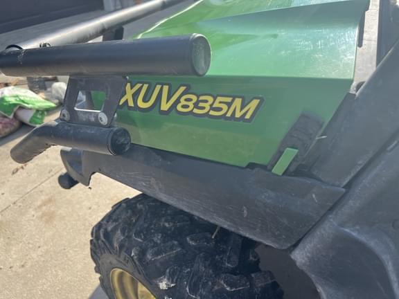 Image of John Deere XUV 835M equipment image 4