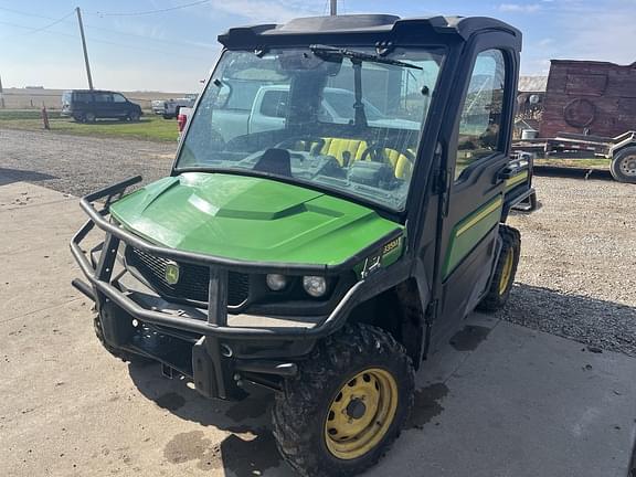 Image of John Deere XUV 835M Primary Image