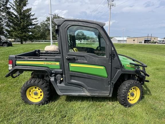 Image of John Deere XUV 835M equipment image 2