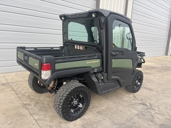 Image of John Deere XUV 835M equipment image 4