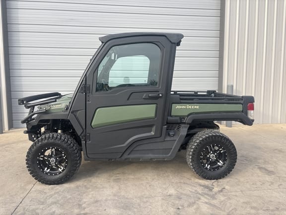 2020 John Deere XUV 835M Equipment Image0