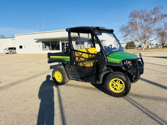 2020 John Deere XUV 835M Equipment Image0