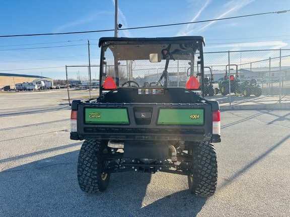 Image of John Deere XUV 835M equipment image 4