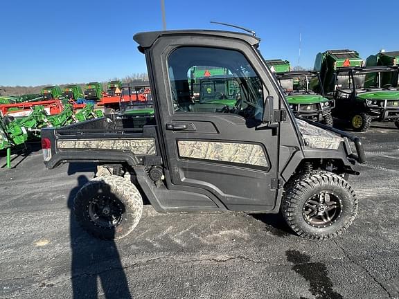 Image of John Deere XUV 835M equipment image 4