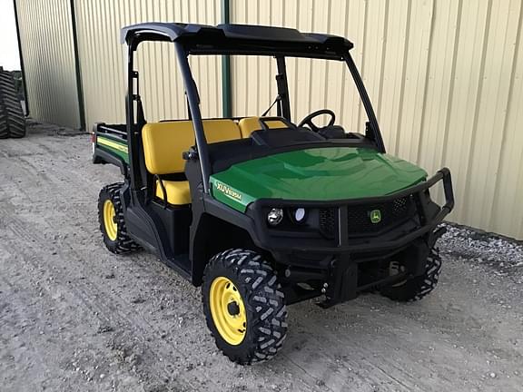 Image of John Deere XUV 835M equipment image 4