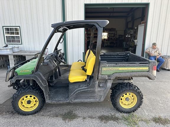 Image of John Deere XUV 835M Primary image