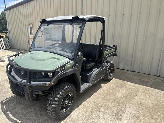 Image of John Deere XUV 835M equipment image 4