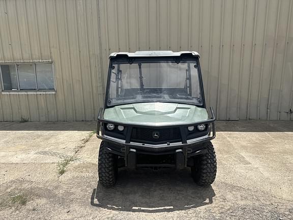 Image of John Deere XUV 835M equipment image 2
