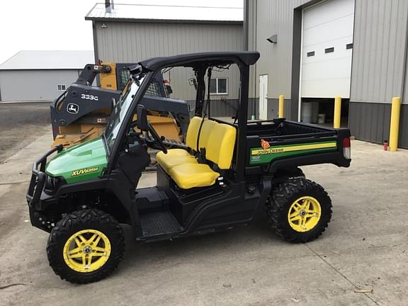 Image of John Deere XUV 835M equipment image 1