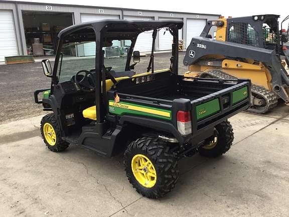 Image of John Deere XUV 835M equipment image 2