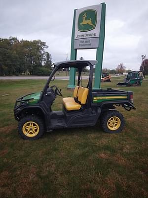 2020 John Deere XUV 835M Image