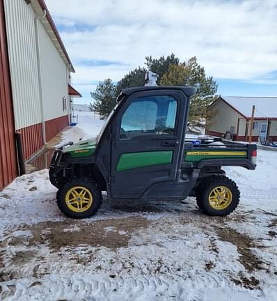 Image of John Deere XUV 835M Image 1