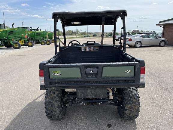 Image of John Deere XUV 835M equipment image 4