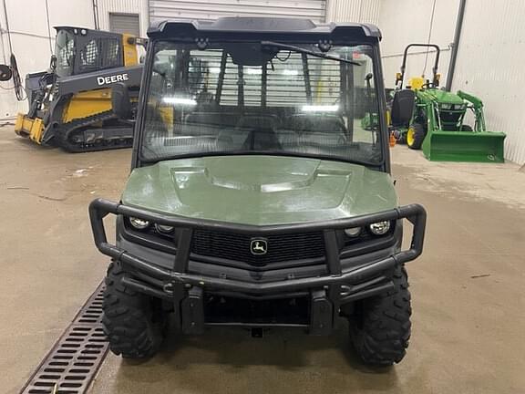 Image of John Deere XUV 835M equipment image 1