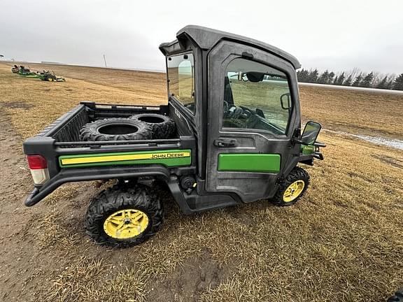 Image of John Deere XUV 835M equipment image 3