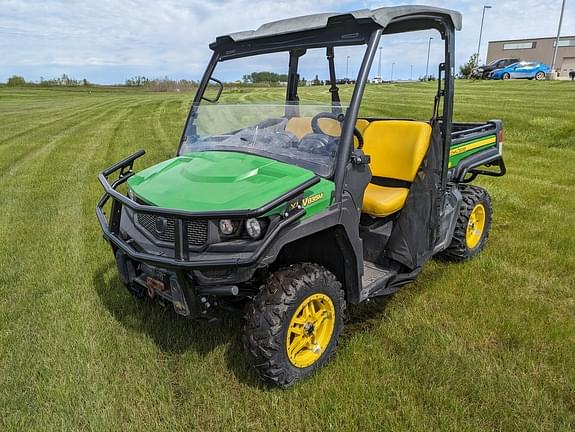 Image of John Deere XUV 835M equipment image 1