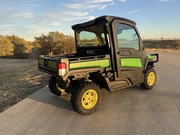 Image of John Deere XUV 835M equipment image 3