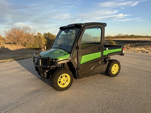 Image of John Deere XUV 835M Primary image