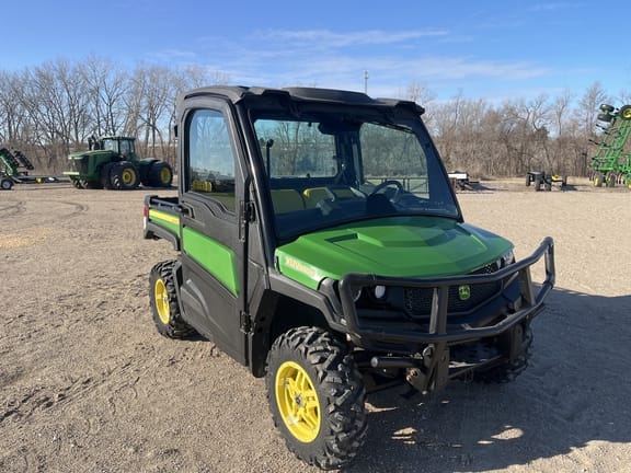 Main image John Deere XUV 835M