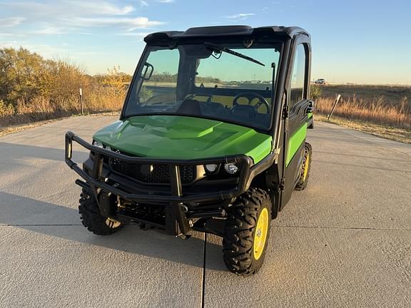 Image of John Deere XUV 835M equipment image 2