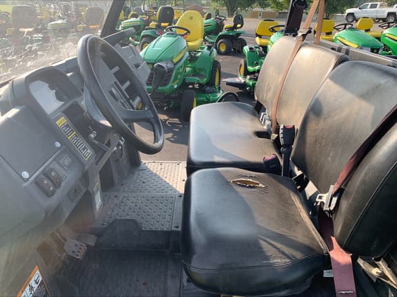 Image of John Deere XUV 835M equipment image 4