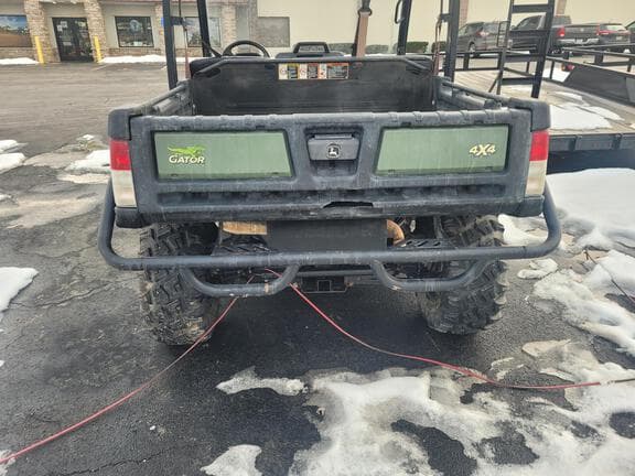 Image of John Deere XUV 835M equipment image 3