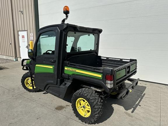 Image of John Deere XUV 835M equipment image 2