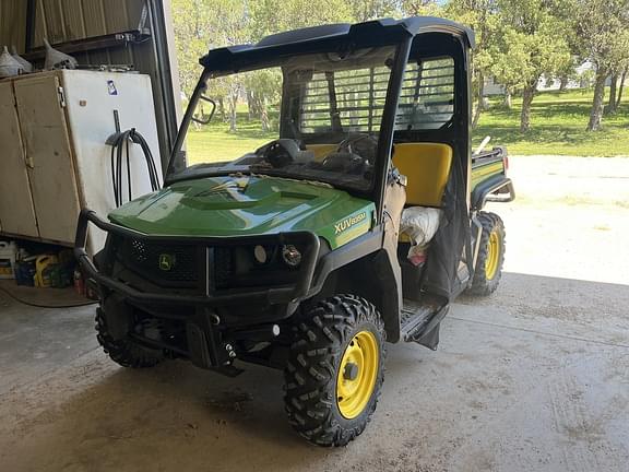 Image of John Deere XUV 835M equipment image 2