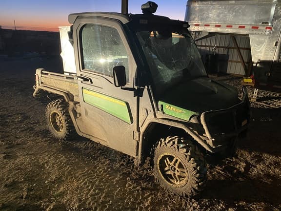 Image of John Deere XUV 835M equipment image 1