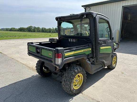 Image of John Deere XUV 835M equipment image 2