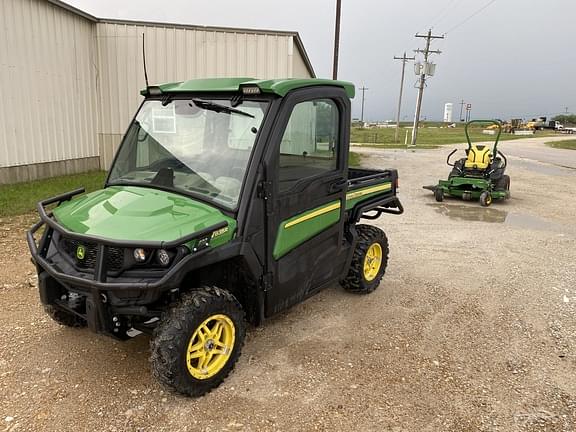 Image of John Deere XUV 835R Primary image