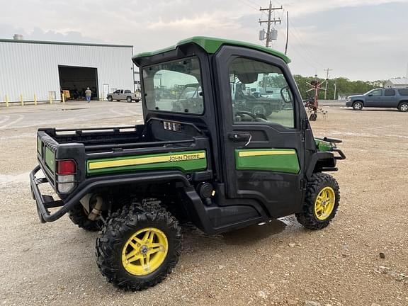 Image of John Deere XUV 835R equipment image 3