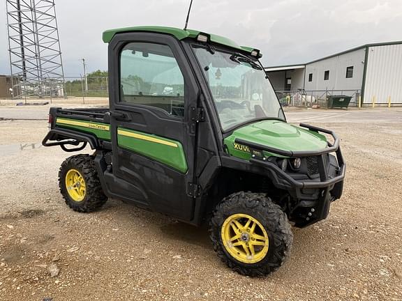 Image of John Deere XUV 835R equipment image 4