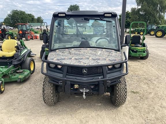 Image of John Deere XUV 835R equipment image 3