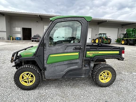 Image of John Deere XUV 835R equipment image 2