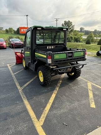 Image of John Deere XUV 835R equipment image 3