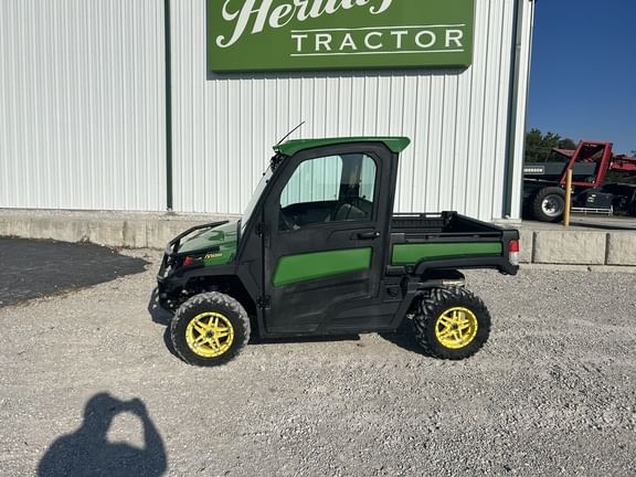 Main image John Deere XUV 835R