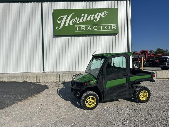 Image of John Deere XUV 835R equipment image 1